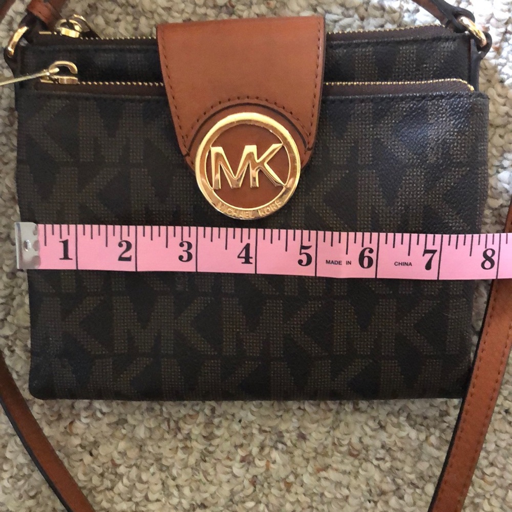 Michaels Kors crossbody
